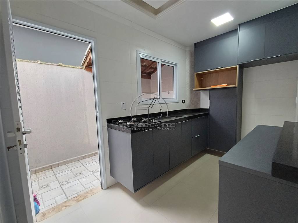 Sobrado à venda e aluguel com 2 quartos, 65m² - Foto 5