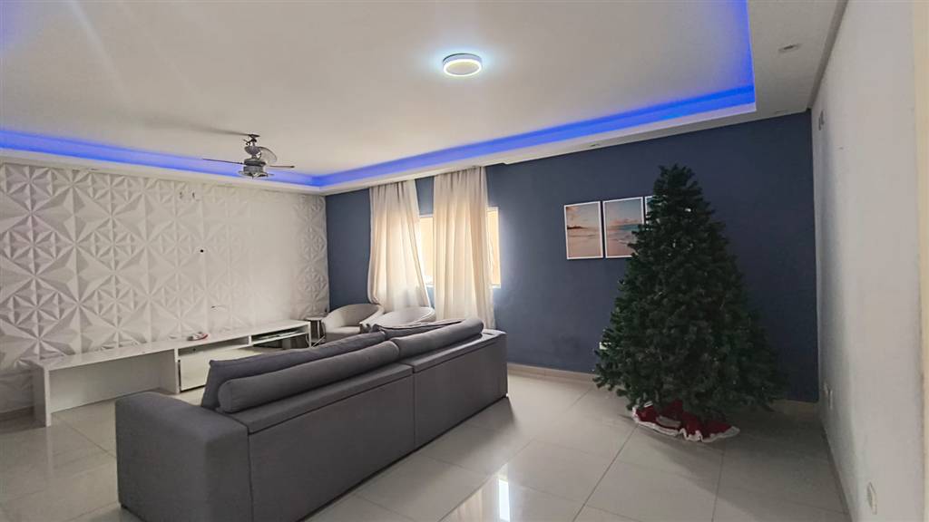 Sobrado, 4 quartos, 130 m² - Foto 1