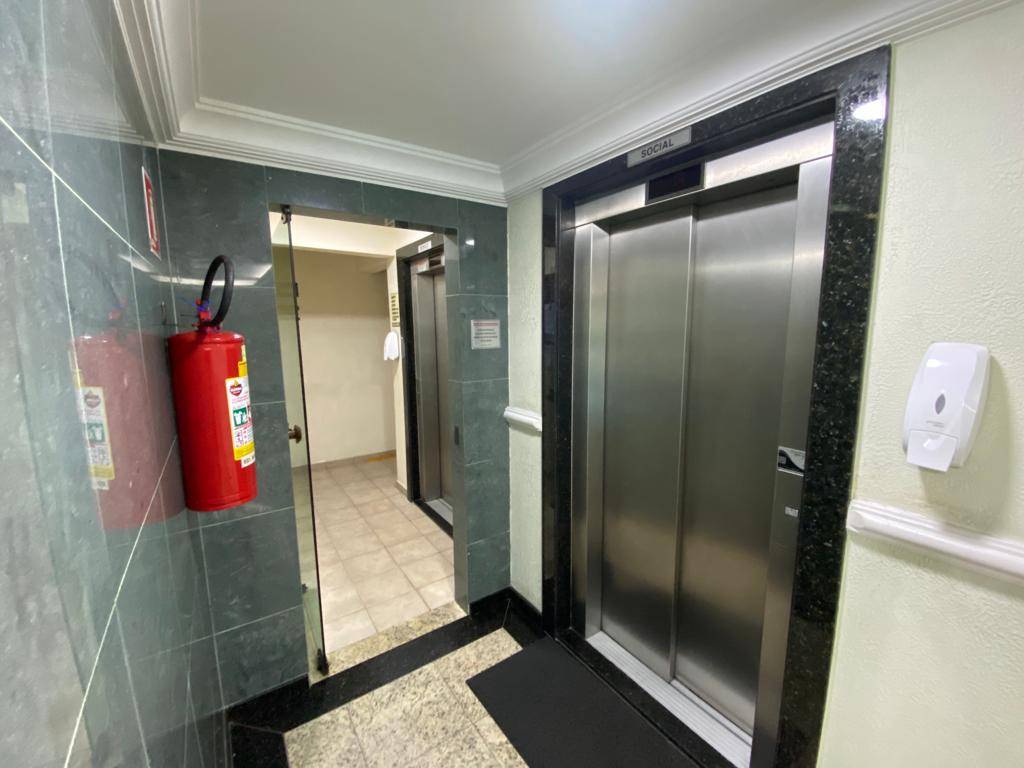 Apartamento com 2 dorms, Guilhermina, Praia Grande - R$ 450 mil, Cod: 2895