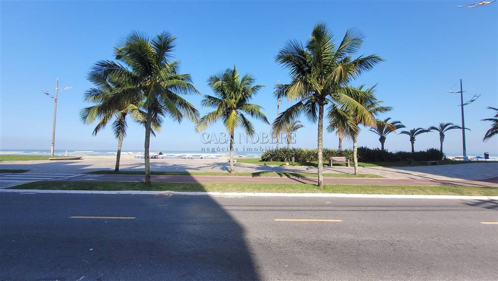 Pertinho do mar - Excelente Localizacao!! Andar Alto - Lazer Completo!! Localizado no
Caicara, com 1 dormitorio, sala com sacada gourmet, andar alto, 1 vaga de garagem. Predio
com lazer completo!! Salao de Festas, Espaco Gourmet, Salao de Jogos, Espaco Ki