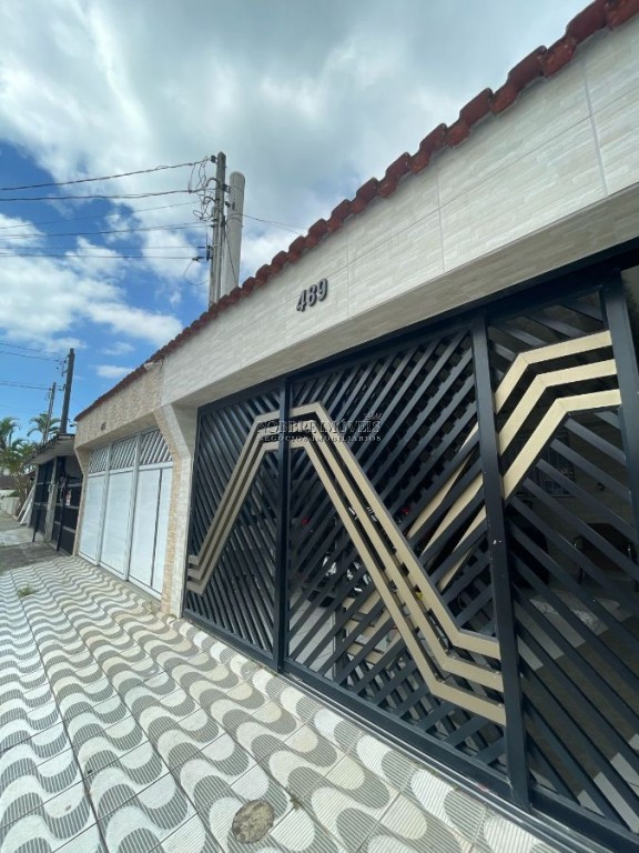 Sobrado a venda no Imperador R$: 460 mil