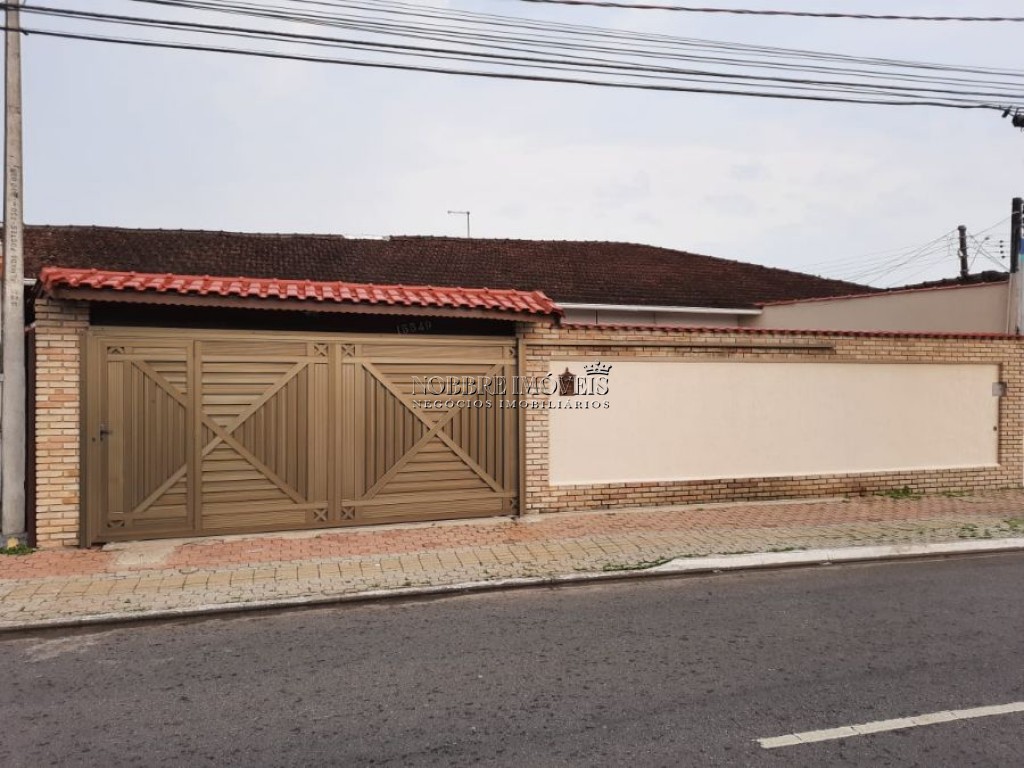 Casa com piscina no Jardim Imperador - Praia Grande