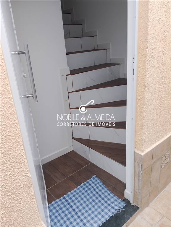Casa à venda com 2 quartos, 58m² - Foto 18