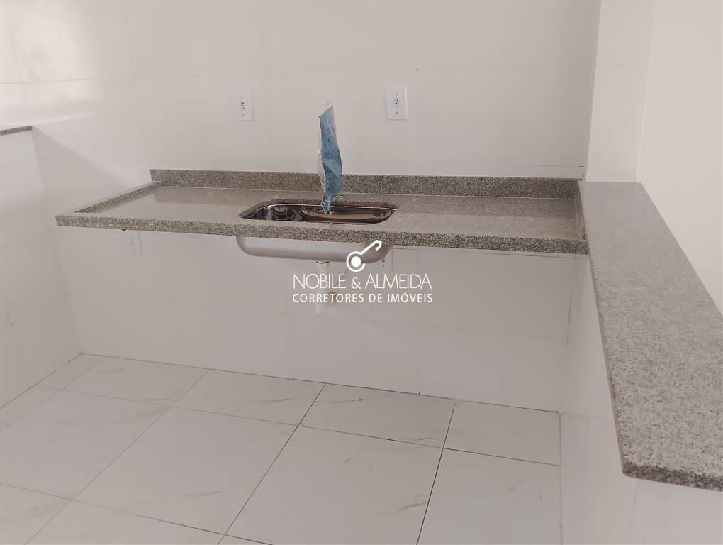 Casa à venda com 2 quartos, 58m² - Foto 7
