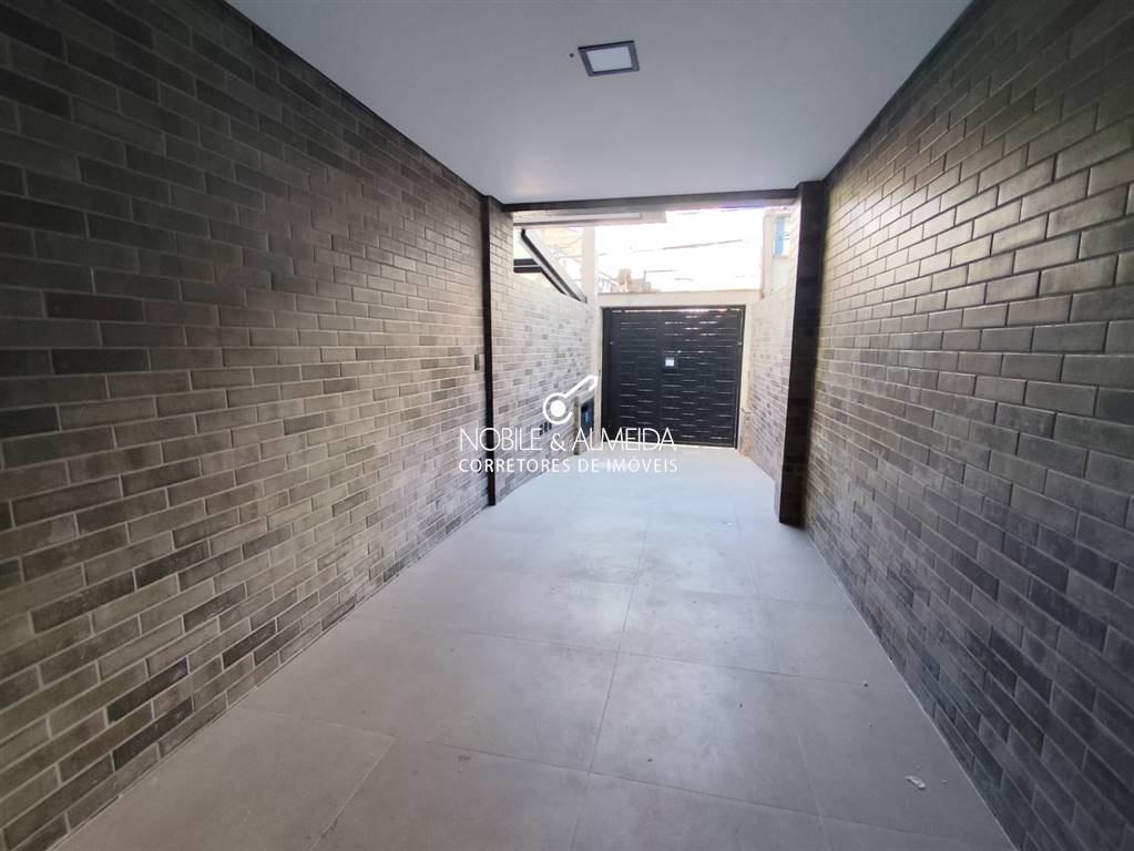 Casa à venda com 3 quartos, 280m² - Foto 4