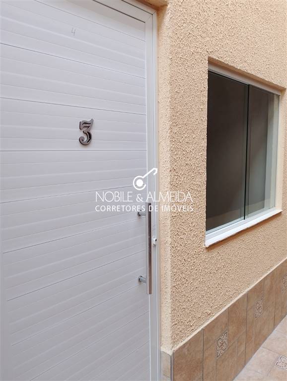 Casa à venda com 2 quartos, 46m² - Foto 4