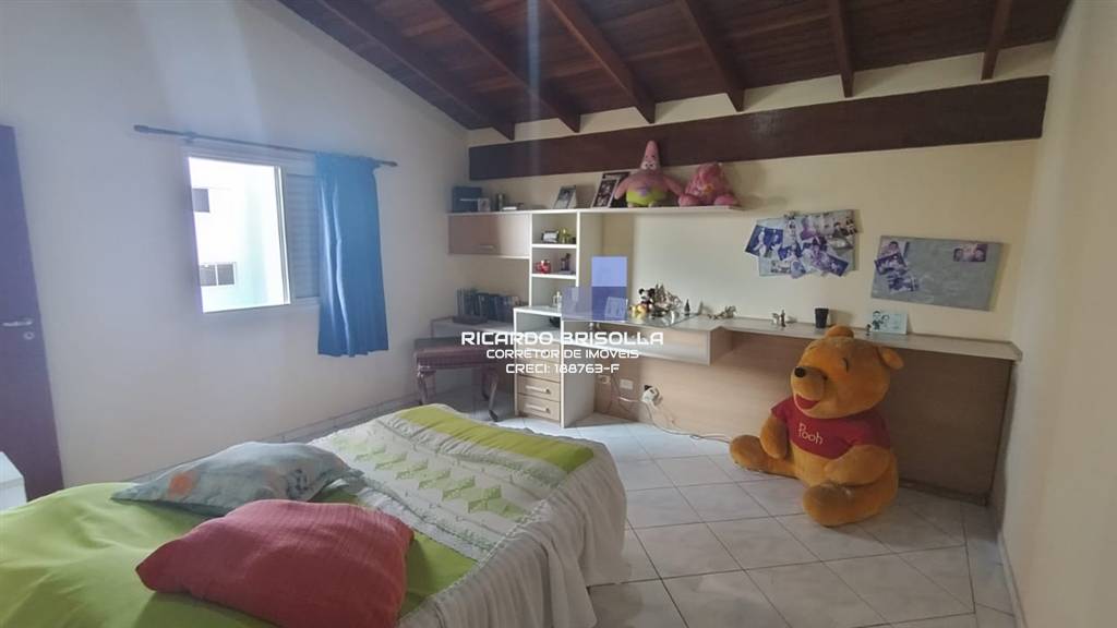 Casa, 5 quartos, 210 m² - Foto 1