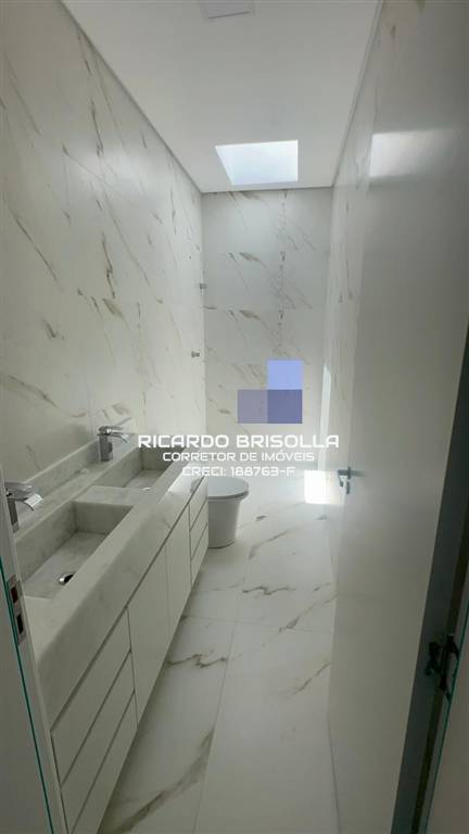 Casa à venda com 4 quartos, 250m² - Foto 15