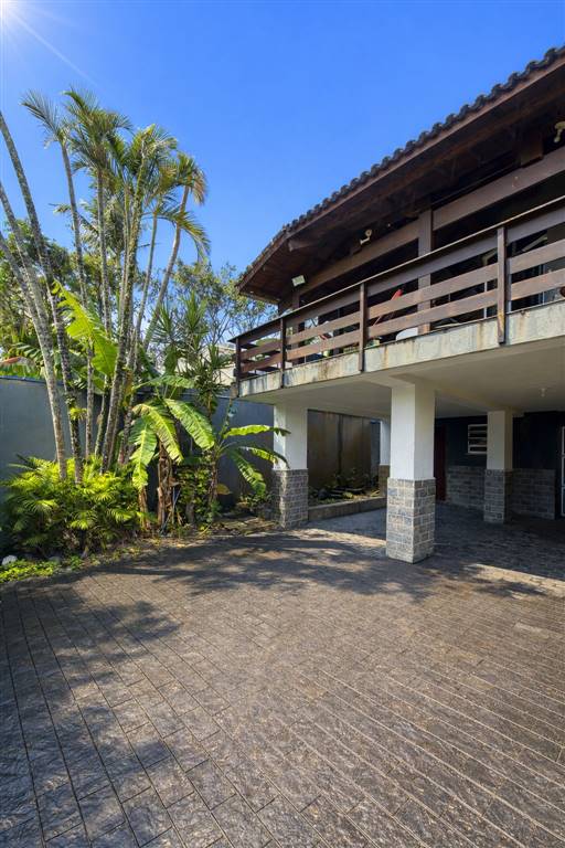 Casa, 3 quartos, 272 m² - Foto 1