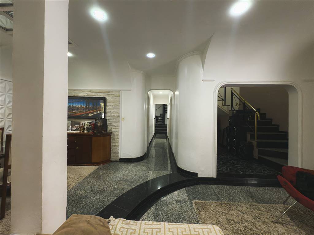 Sobrado, 4 quartos, 288 m² - Foto 10