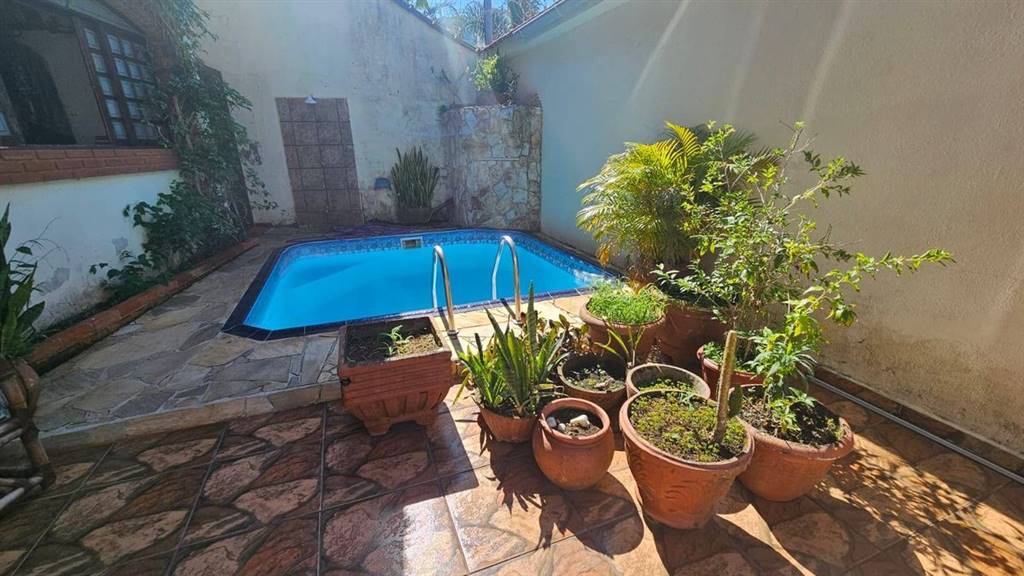 Casa, 3 quartos, 165 m² - Foto 2
