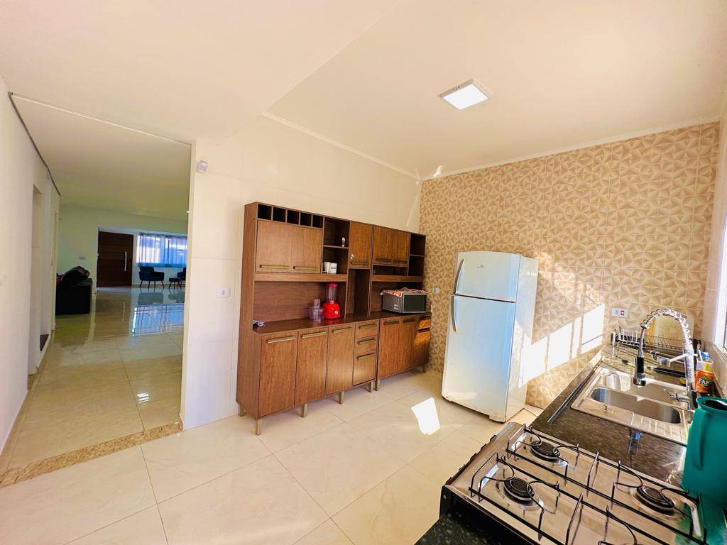 Casa, 4 quartos, 310 m² - Foto 2