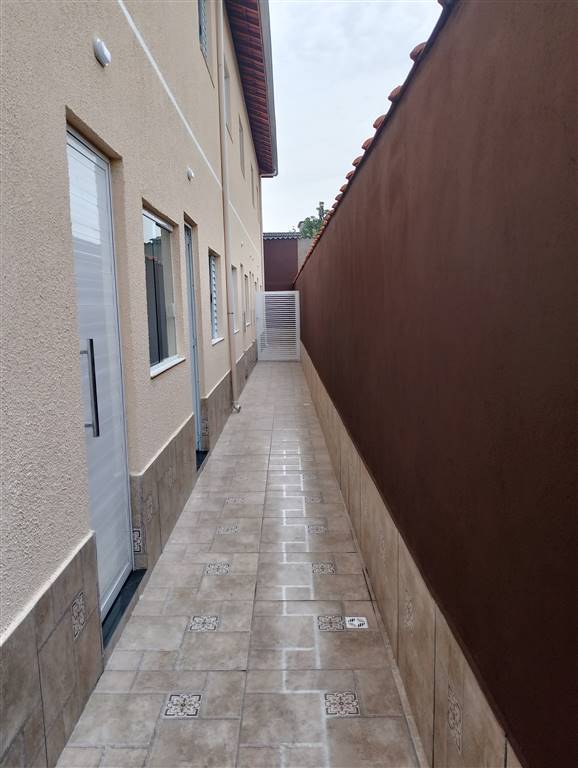 Casa à venda com 2 quartos, 58m² - Foto 3